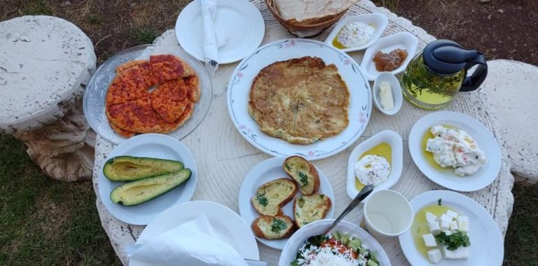 סנאבל — המרכז התיירותי הדרוזי, עין קנייא