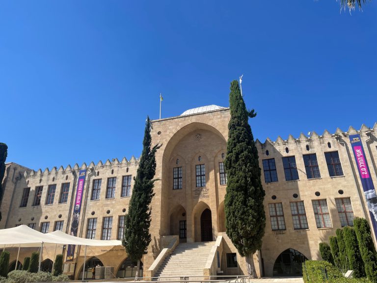 חזית בניין מדעטק ההיסטורי בחיפה